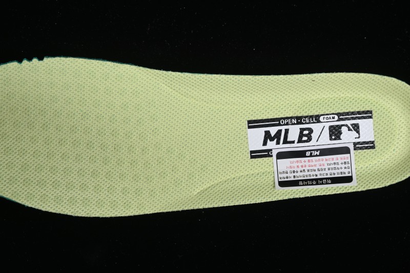 MLB Chunky Liner Basic New York Yankees Thick Sole Platform Sneakers with 6cm Height Increase - 3ASXCA12N50BGS