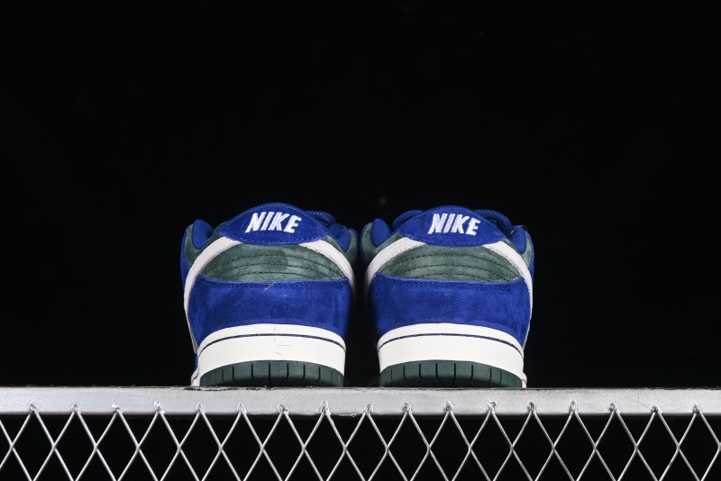 Nike SB Dunk Low Skateboarding Shoes - HF3704-400