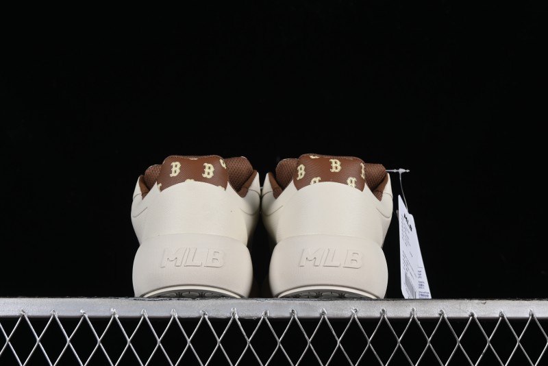 MLB Chunky Classic Base Heel Monogram Lightweight Platform Sneakers - 3ASXCBH4N43BGS