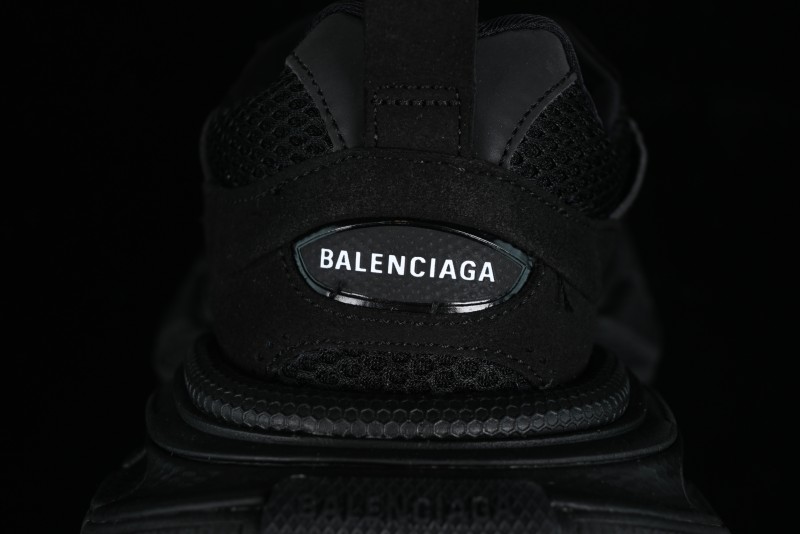 Balenciaga Phantom Sneaker - W3XLH0211