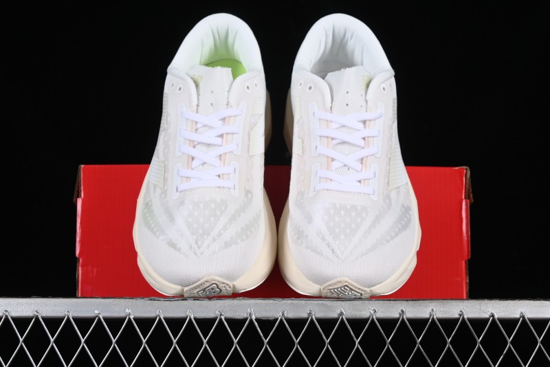 New Balance FuelCell Rebel V4 Low-Top Slip-Resistant Durable Versatile Casual Running Shoes - WFCXLJ4