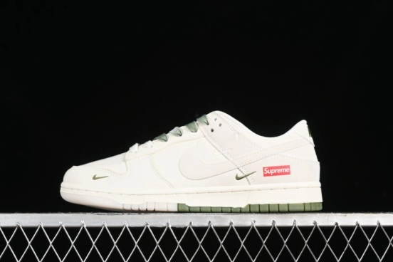 Nike SB Dunk Low Supreme Collaboration - Beige Green Two-Tone Anniversary High-End Custom Low-Top Casual Skate Shoes - BB8675-109