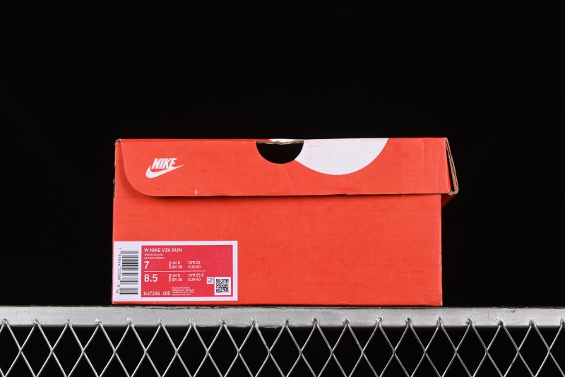 Nike V2K Runtekk 3XL Retro Low-Top Running Shoes with Shock Absorption and Anti-Slip Design - HJ7245-100