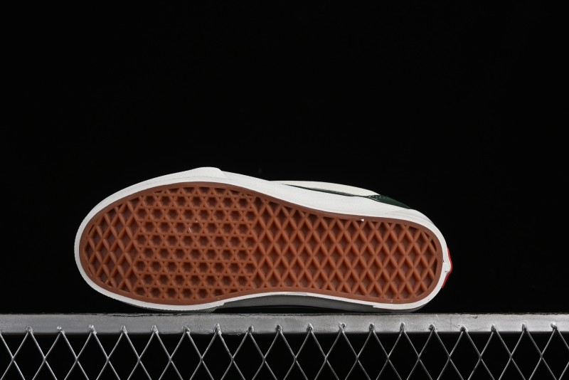 Vans Knu-Skool High Street American Retro Canvas Skate Shoes in Black Green - VN000CSQW3Z
