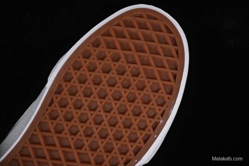 Vans Classics Knu Skool Full-Grain Leather Retro Sneakers with Chunky Silhouette - VN000CS0DRV