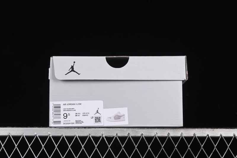 Nike Air Jordan 1 Low Retro Basketball Shoes - DC2024-024