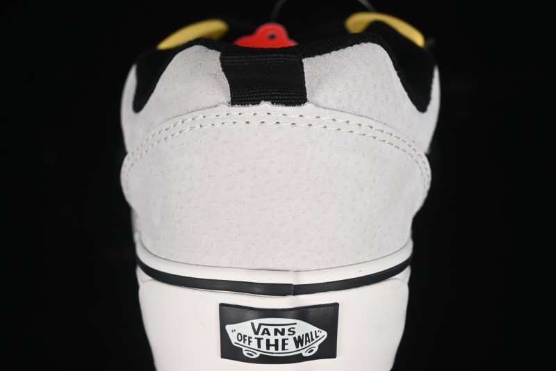 Vans Knu Skool Low Top Retro Casual Vulcanized Sneakers in Grey Black - VN000CZUVA3