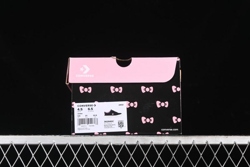 Converse One Star Hello Kitty Collaboration Low-Top Casual Sneakers with Embroidered Bow - 362940C