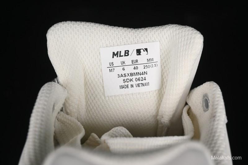 MLB Chunky Classic Base New York Yankees Lightweight Platform Casual Sneakers - 3ASXBMN4N50GRL