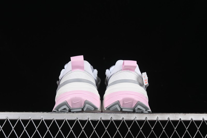 Nike V2K Runtekk 3XL Retro Low-Top Running Shoes with Shock Absorption and Anti-Slip Design - HQ4046-001