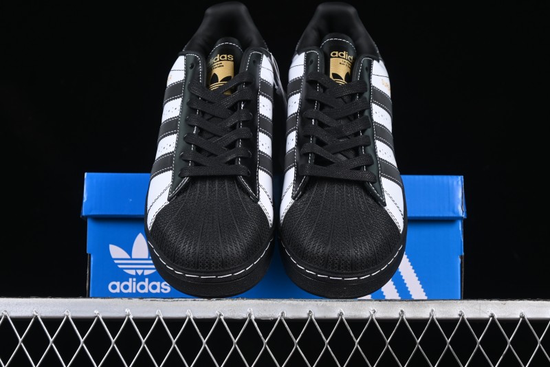 Adidas Originals Superstar XLG Casual Sneakers with Shell Toe and Thick Sole - IE8409