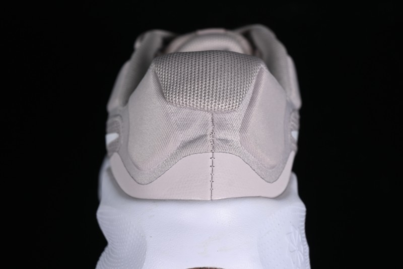 Nike Revolution 7 Wide Low-Top Running Shoes with Breathable Mesh and Durable Cushioning - FB2208-007