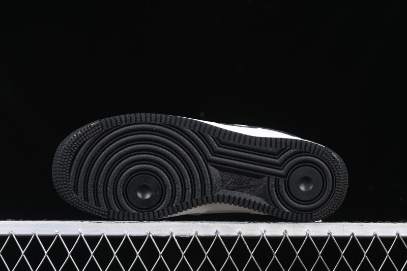 Nike Air Force 1 '07 Low UN Collaboration - Pig Eight Rice Black Line Casual Sneakers - BB7518-017