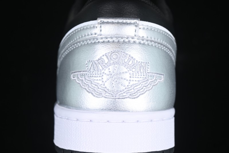 Nike Air Jordan 1 Low AJ1 Basketball Shoes in Black White Silver - 553558-131