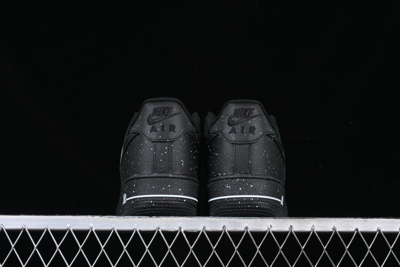 Nike Air Force 1 '07 Low Casual Sneakers with Black Splatter Design - ZH0316-046