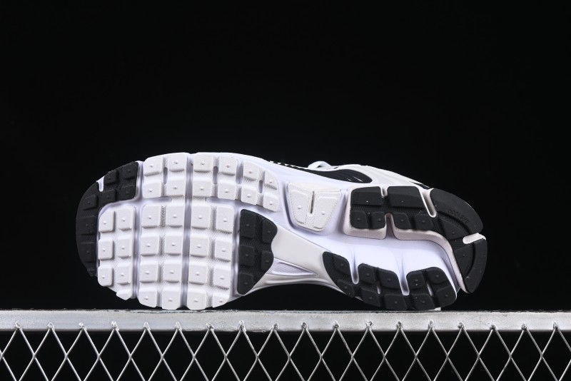 Nike Zoom Vomero 5 SP Retro Classic Casual Running Shoes with EVA Midsole Cushion - FB9149-101