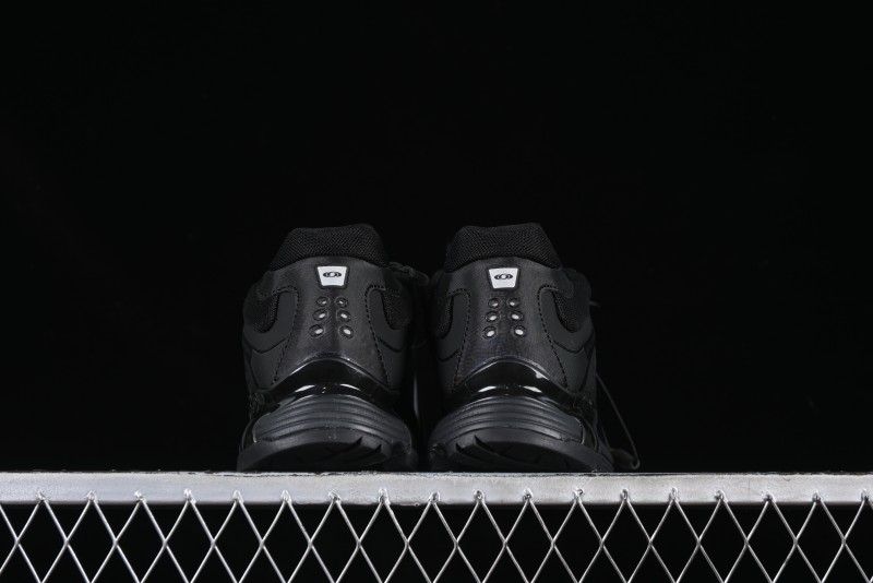 Salomon XT-Wings 2 All-Black Trail Running Sneakers - Sleek Performance and Style