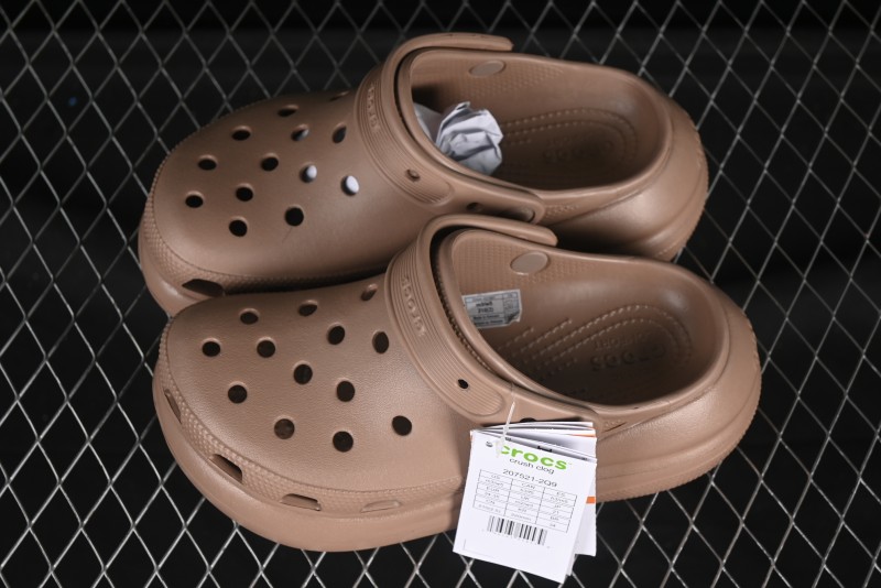 Crocs Classic Puff Two-Way Summer Sandals with Ventilation Holes - B.D4