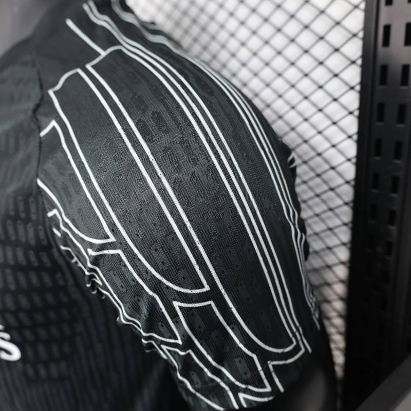 Player Version 25/26 PSG Black Goalkeeper Jersey