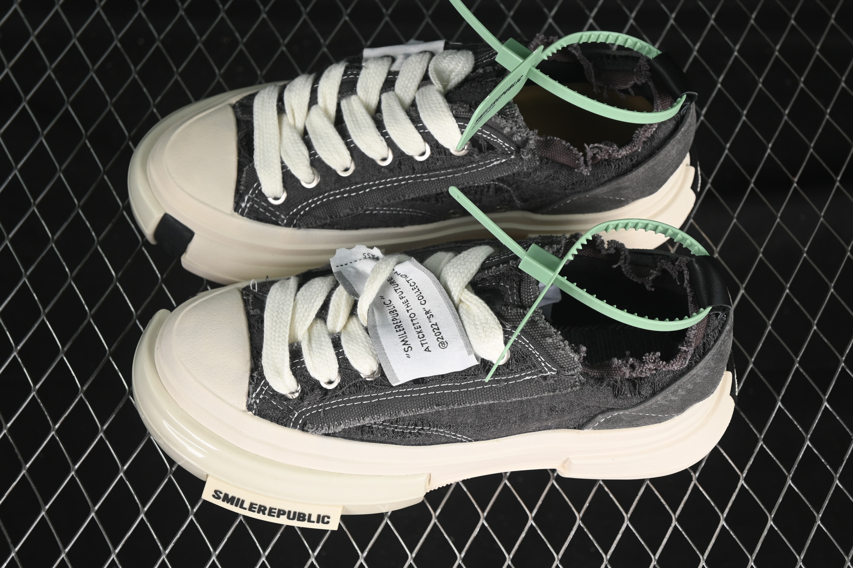 SMILEREPUBLIC INCEPTION Gray Fringe 70s Low-Top Canvas Casual Shoes - G.D4