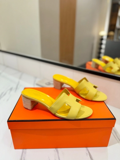 2025 Women Hermès Yellow Leather Sandal