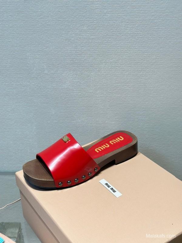 2025 Women Miu Miu Red Leather Slippers