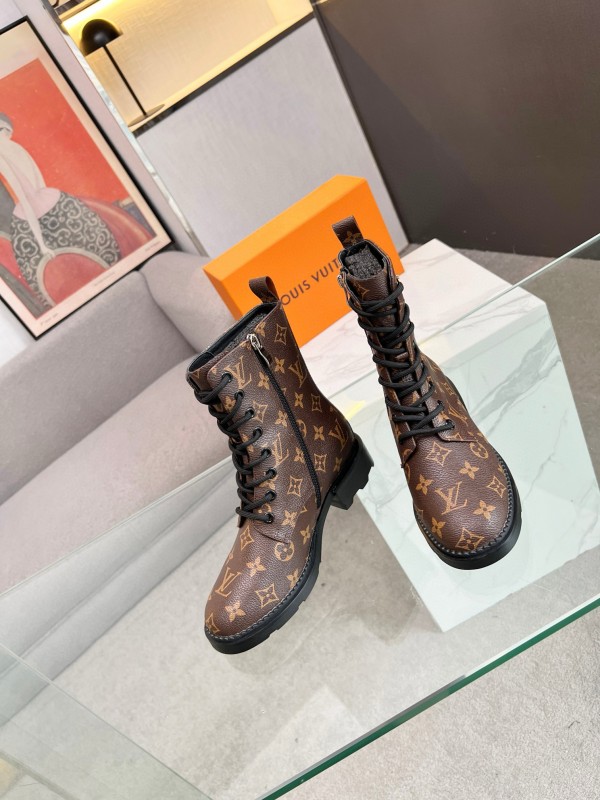 2024 Women Louis Vuitton Brown Leather Ankle Boots MJ00320