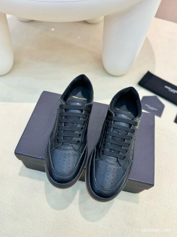 2024 Unisex Yves Saint Laurent Black Silk Grain Leather SL61 Casual Series Perforated MJ00350