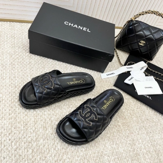 2025 Chanel Black Leather Slippers CC Stitching KFY00290