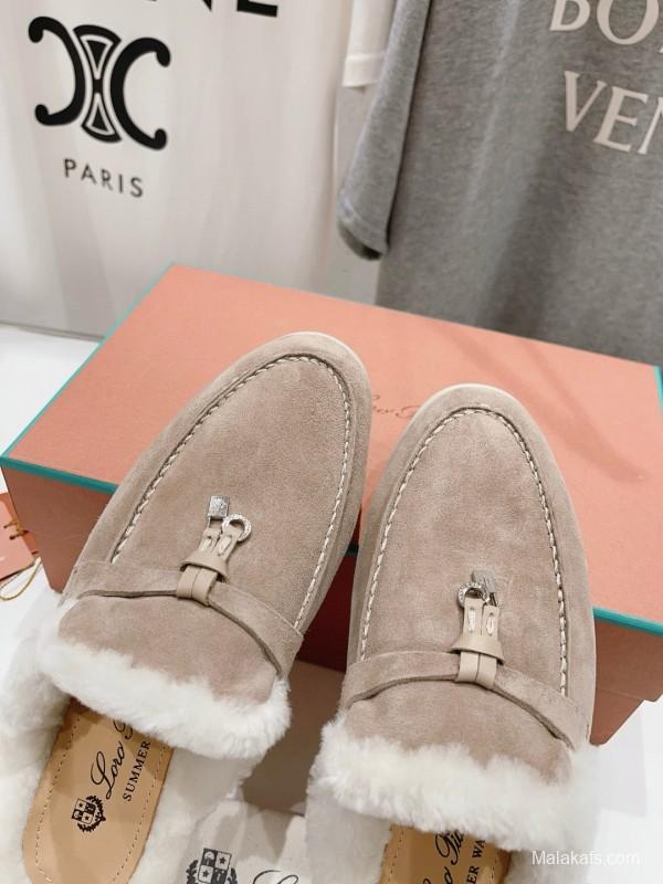 2024 Slippers LP Beige Suede Shearling