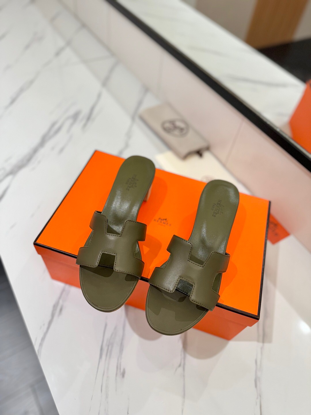 2025 Women Hermès Green Leather Sandals