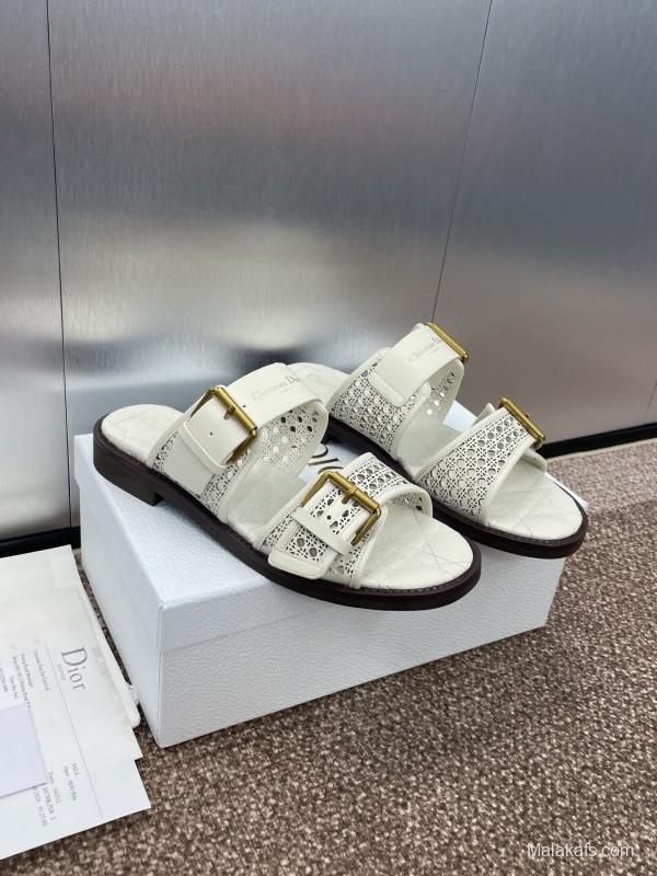 2025 Women Dior White Calfskin Leather Slippers CD Logo Buckle KFY00300