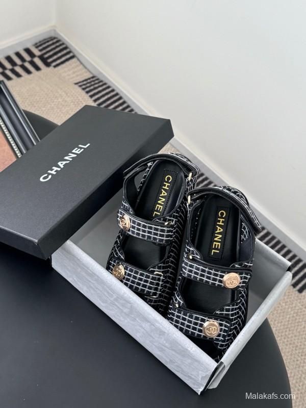 2025 Women Chanel Black Leather Sandals LY00320