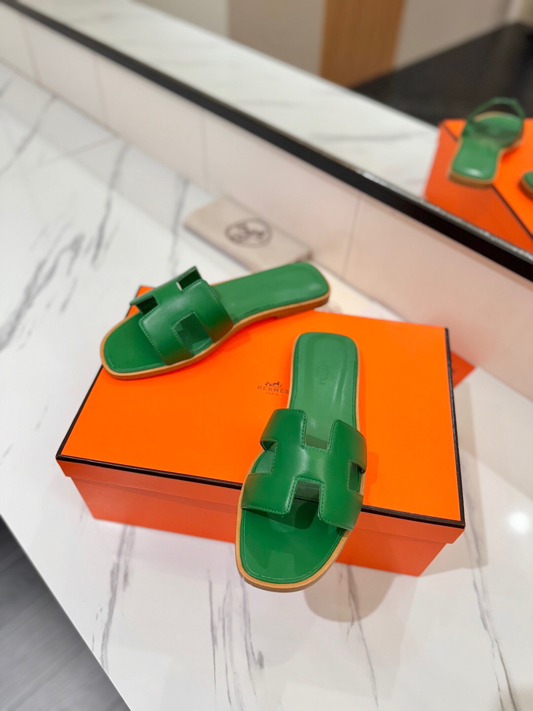 2025 Women Hermès Green Leather Slippers