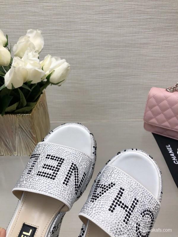 2025 Slippers Chanel White Silk Platform Crystal LY00320