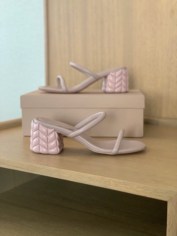 2025 Women Gianvito Rossi Beige Leather Slippers KFY00260