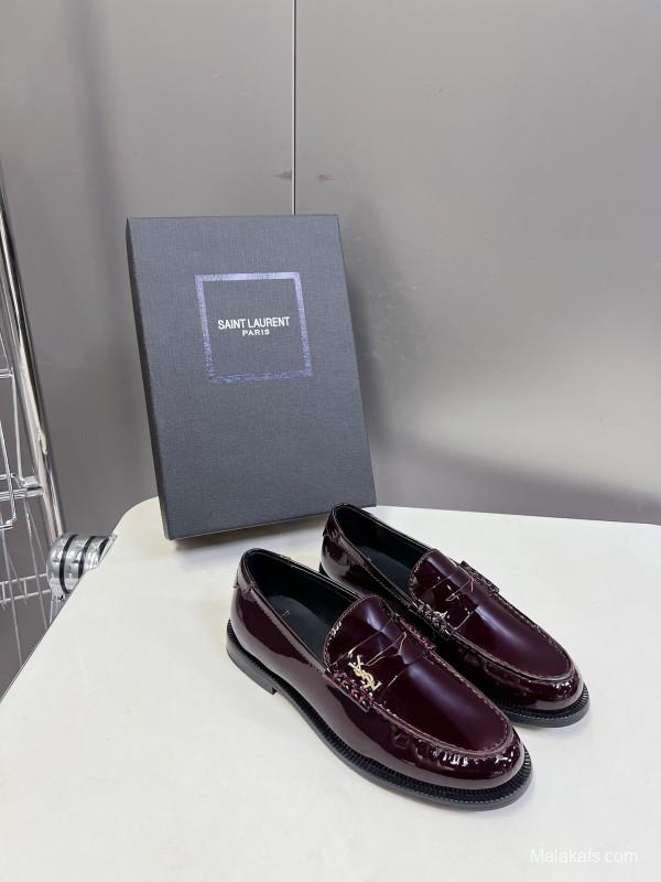 2025 Women Yves Saint Laurent Burgundy Leather Loafer KFY00350