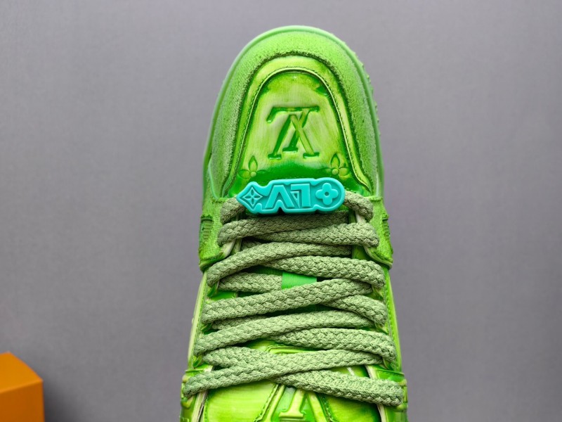 2025 Unisex Louis Vuitton Green Mesh Suede Trainer KFY00510