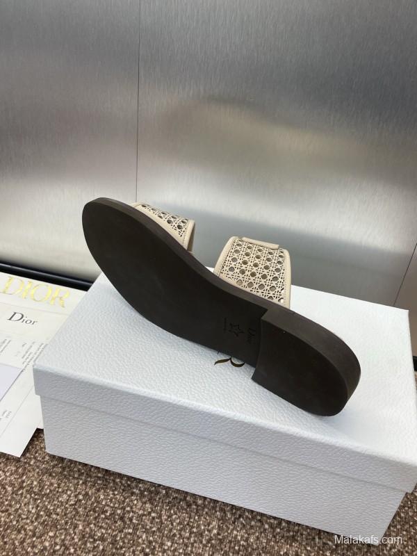 2025 Women Dior Beige Calfskin Leather Slippers KFY00300