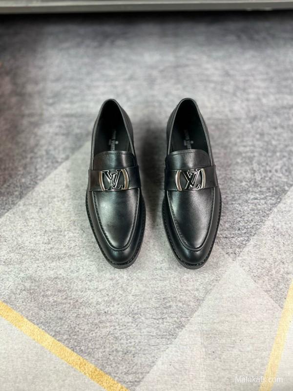2024 Men Louis Vuitton Black Leather Loafers MJ00290