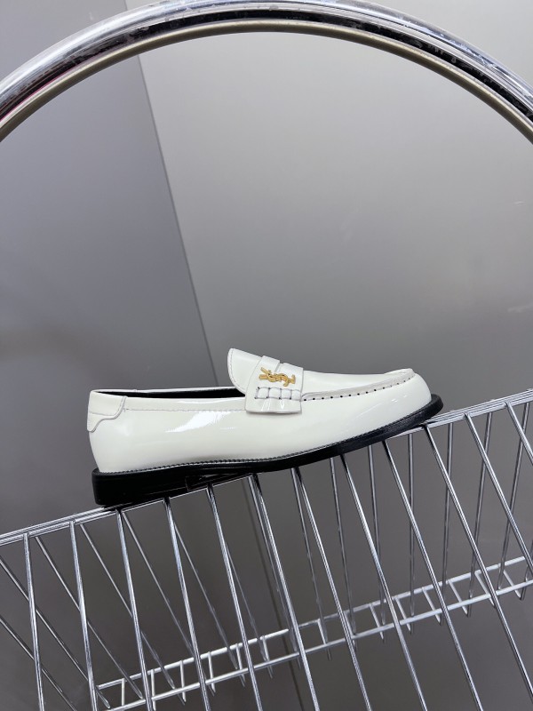 2025 Women Yves Saint Laurent White Leather Loafer KFY00350