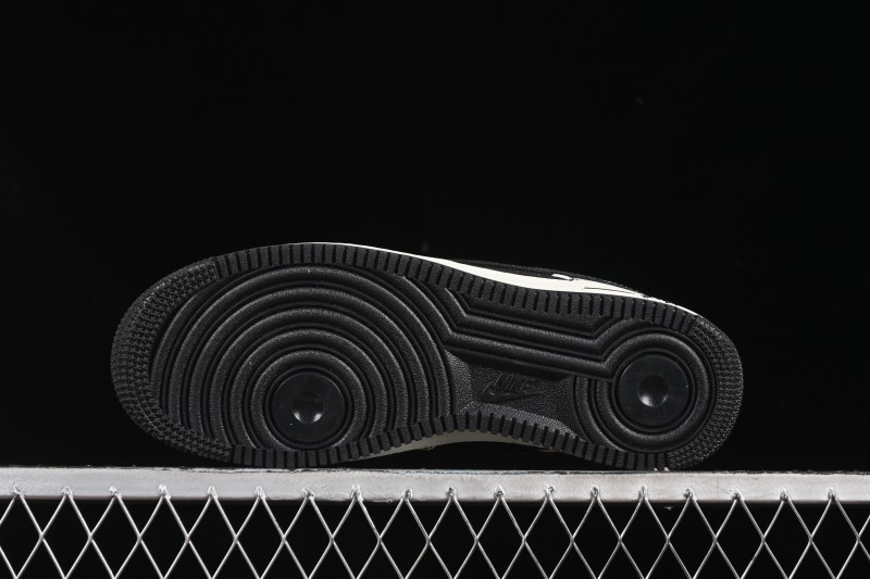 Nike Air Force 1'07 Low Black White Triple Swoosh Casual Sneakers - SC9207-537