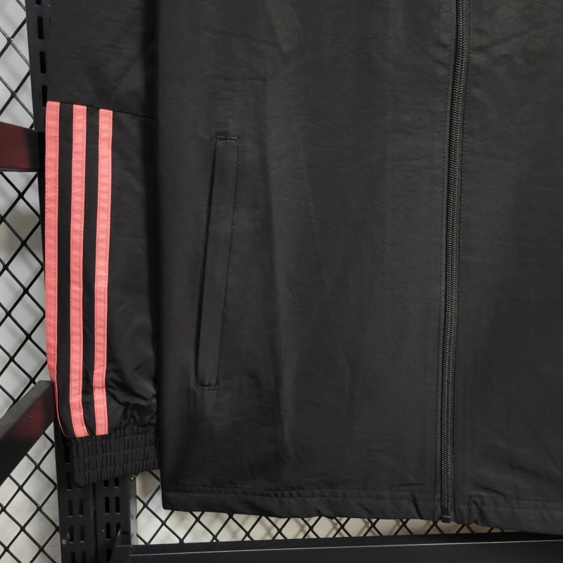 25/26 Bayern Munich Jacket Black Windbreaker