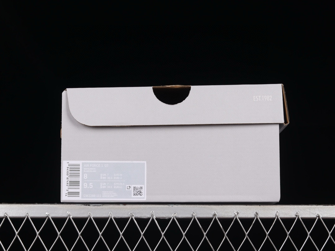 Nike Air Force 1 '07 Low Classic All-White Low-Top Casual Sneakers - CW2288-111