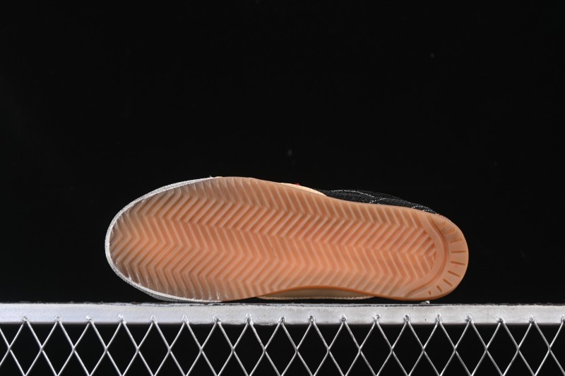 Golden Goose True Star Distressed Leather Sneakers - GGDB