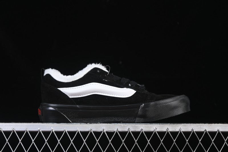 Vans Knu Skool Low-Top Suede Skate Shoes - VN0009QCBMA