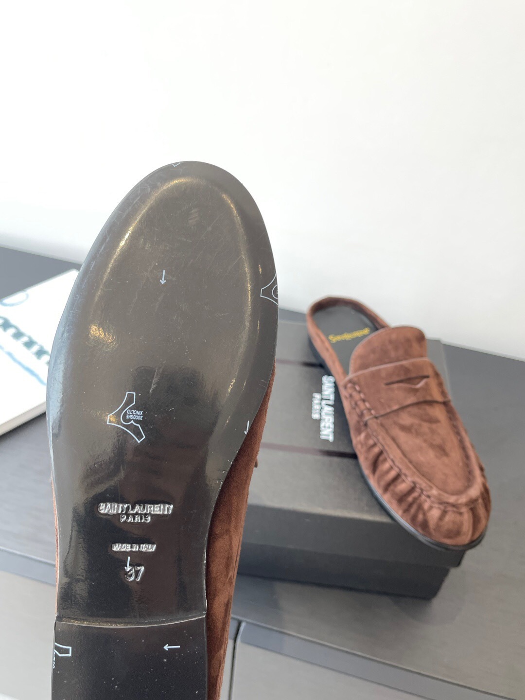Saint Laurent Classic Loafer Mule Flats - KFY00320