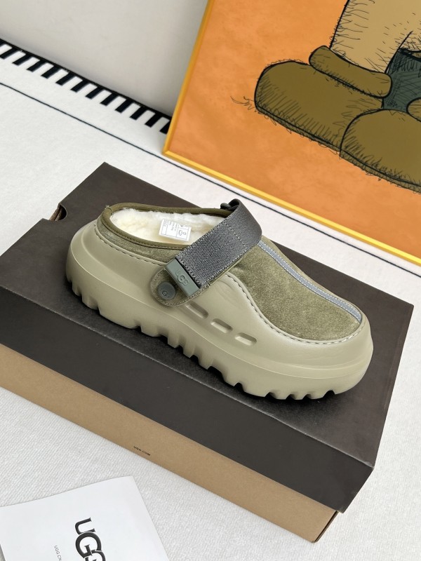 UGG Little Potato Half-Slip On Loafer - MJ00