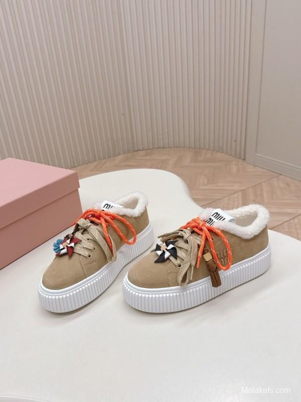 Miu Miu 3D Embroidered Platform Casual Shoes - LY00320/LY00340