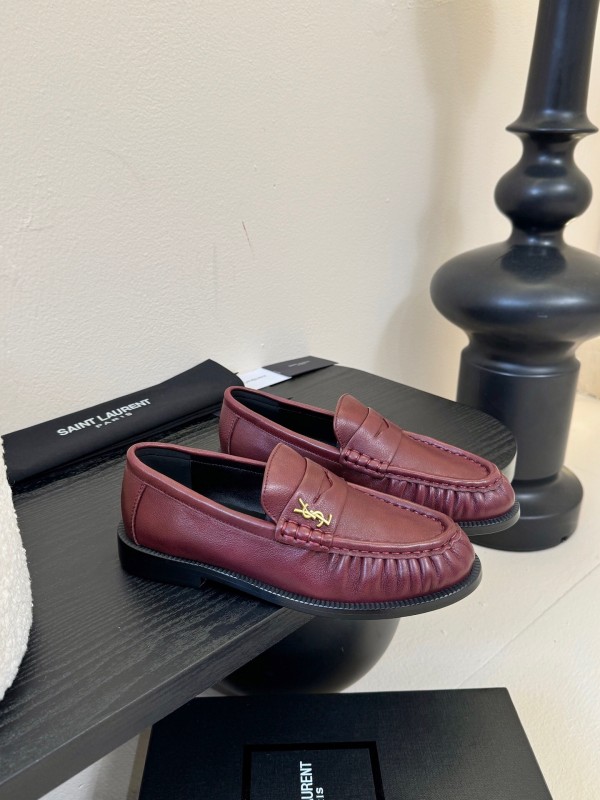 Saint Laurent Classic Loafer Flats - KFY00350
